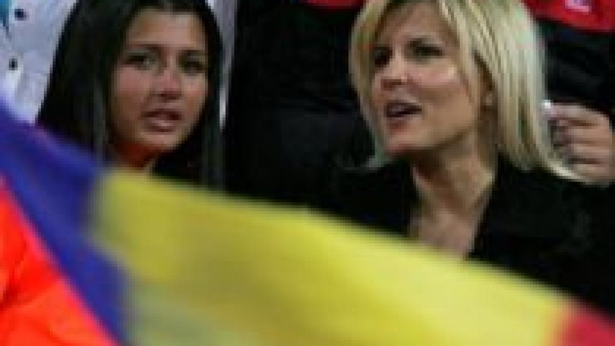 Recomandare de partid către Elena Udrea: Toţi democrat-liberalii trebuie "să tragă la căruţa PDL" 