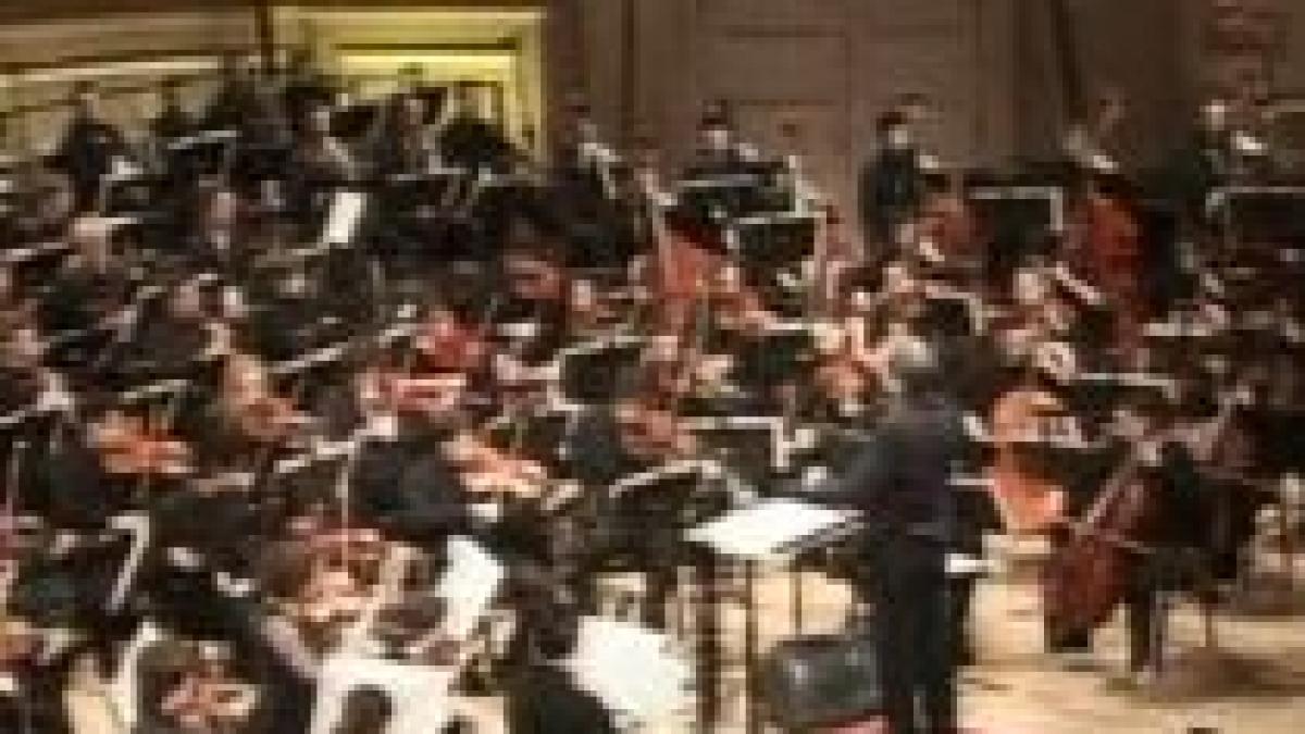 Primul concert al Orchestrei Youtube: Violonistul român Titus Flueraş, printre muzicienii selectaţi (VIDEO)
