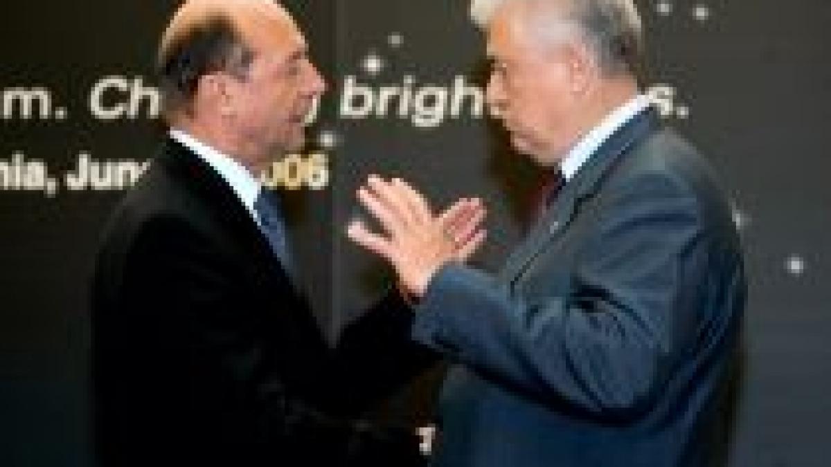 Voronin reacţionează dur la discursul lui Băsescu: România se amestecă în afacerile interne ale Moldovei