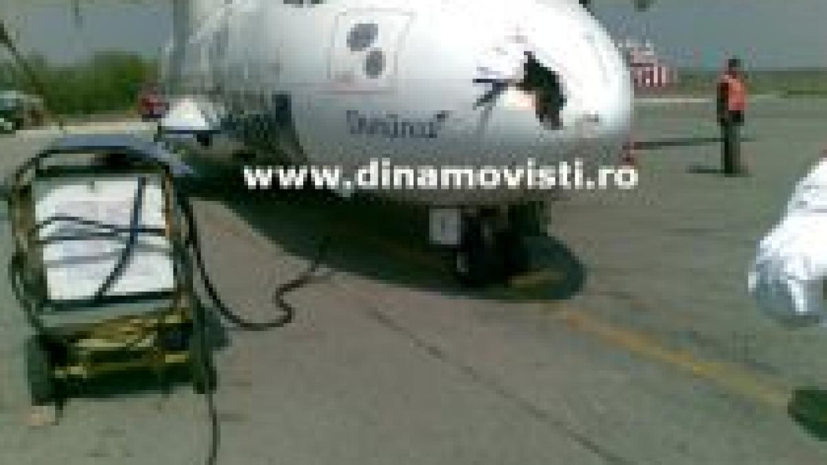 Avionul care transporta echipa Dinamo a lovit o barză (FOTO)