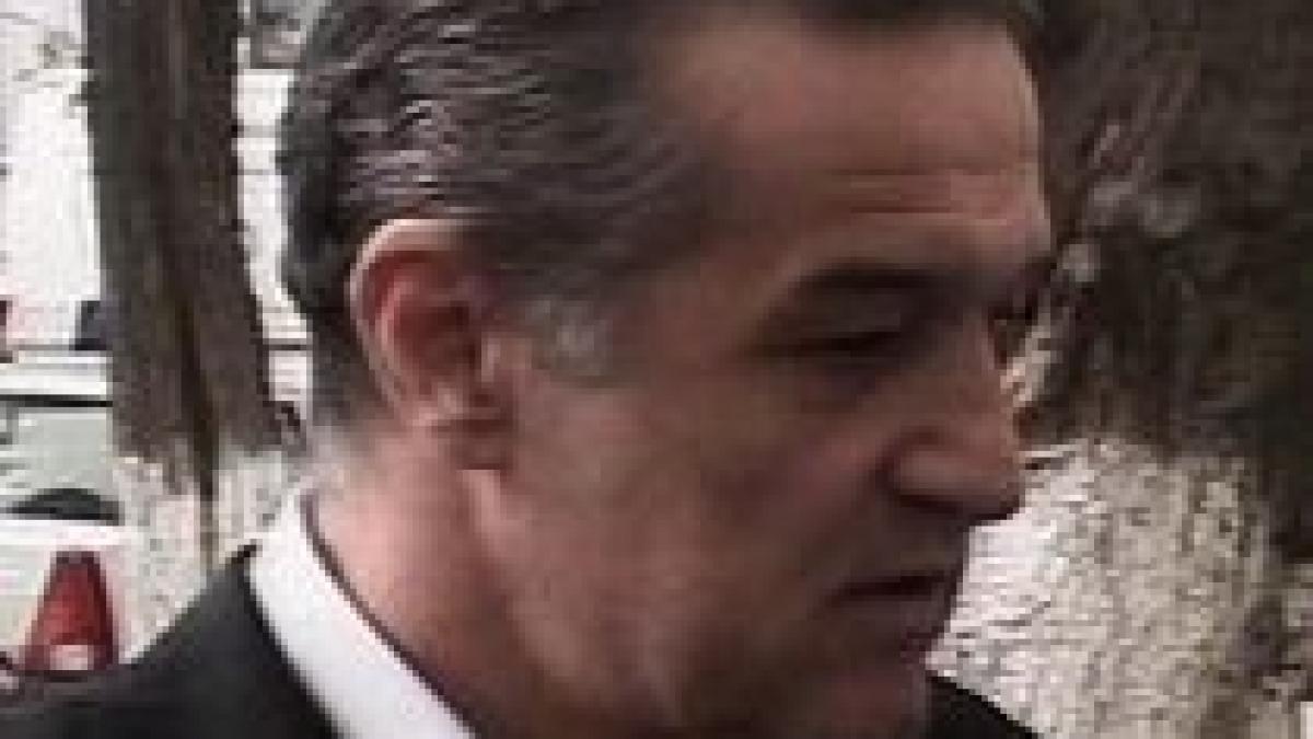 Gigi Becali, prima vizită la Poliţie: Cum să fiu pericol public? Am stat până la 6:00 cu preşedintele României (VIDEO)
