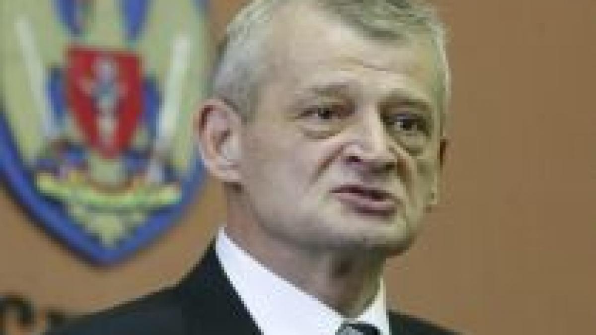 Sorin Oprescu, apel pentru urgentarea consolidărilor: Domnilor proprietari, nimeni nu vă ia casele!