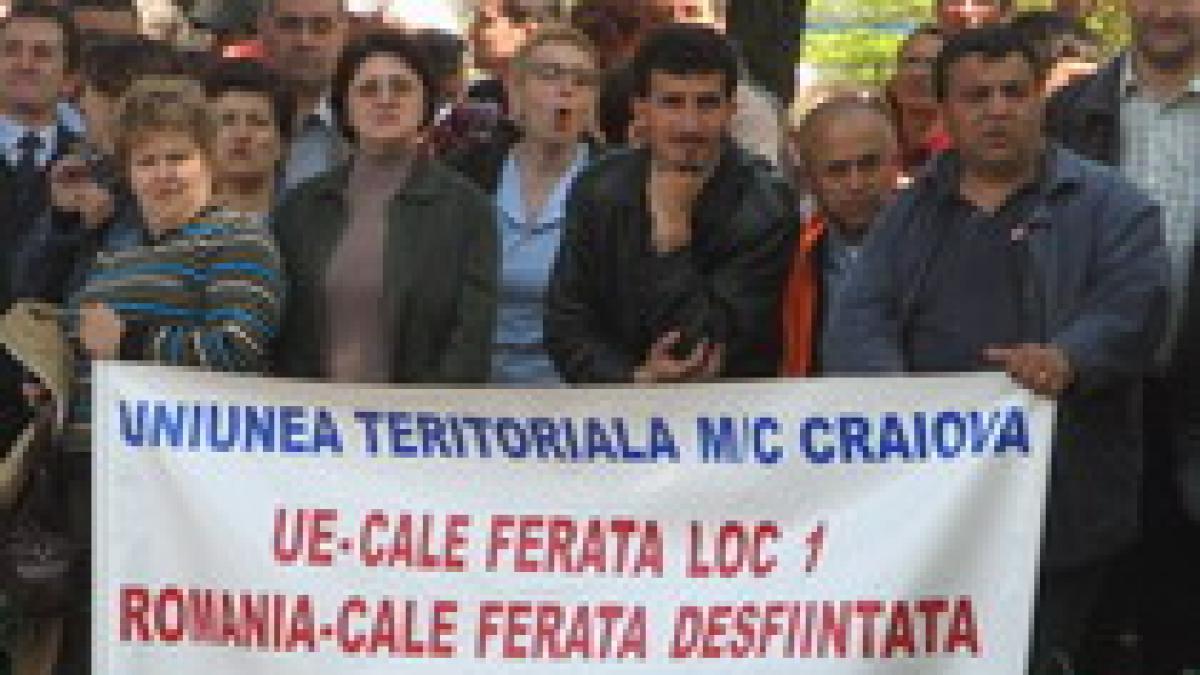 "Drum de fier cale ferată, n-am să te las niciodată!? FOTO Reportaj de la mitingul ceferiştilor