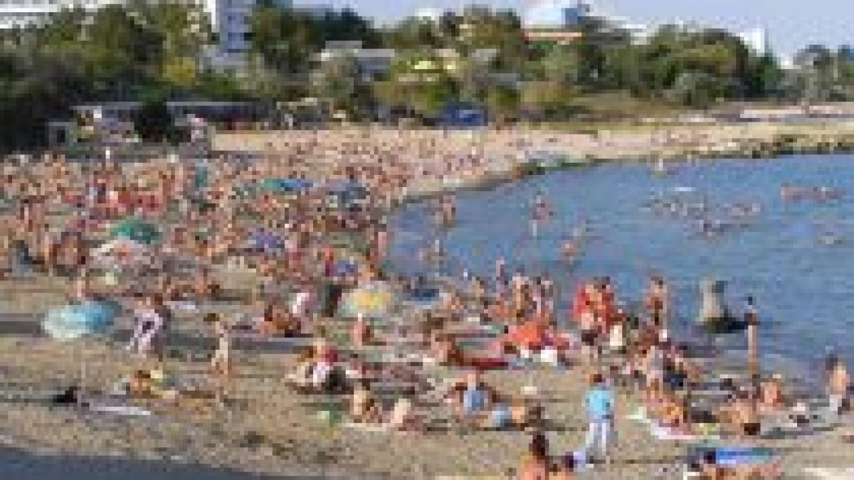 Plajele vor fi administrate de hotelieri şi autorităţi locale

