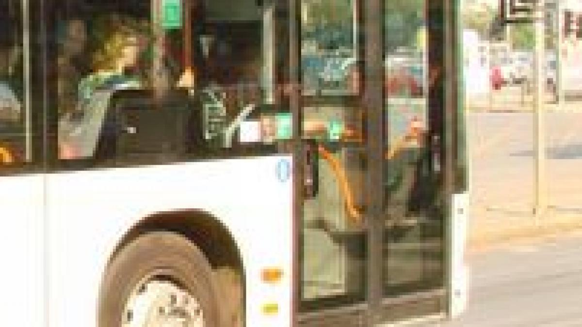 Autobuzele din Bucureşti îşi vor putea schimba singure culoarea semaforului 