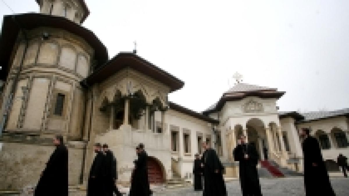 Arhiepiscopul Tomisului, cercetat pentru luare de mită, s-a refugiat într-o mânăstire