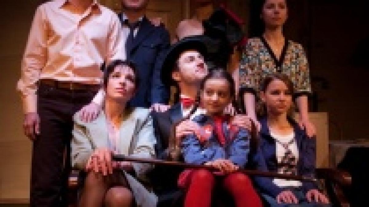 Duminică are loc premiera piesei "5 minute miraculoase în Piatra Neamţ", la Teatrul Tineretului