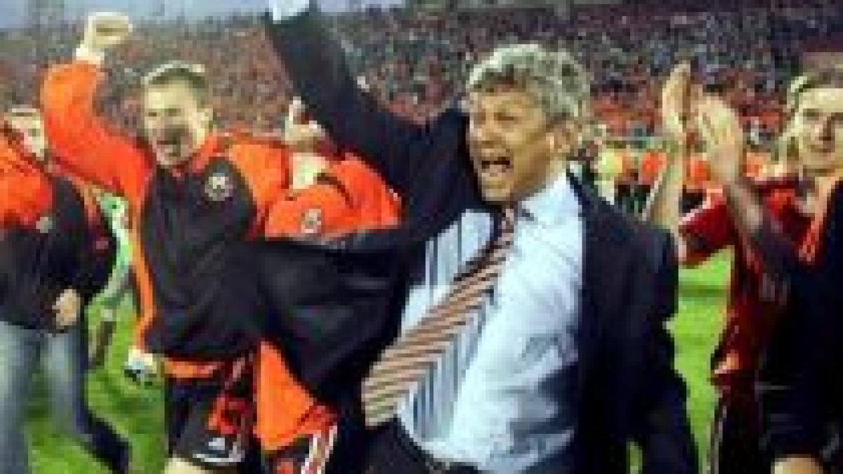 Lucescu şi Raţ, calificaţi în finala Cupei UEFA în minutul 89! Şahtior Doneţk - Dinamo Kiev 2-1 (VIDEO)