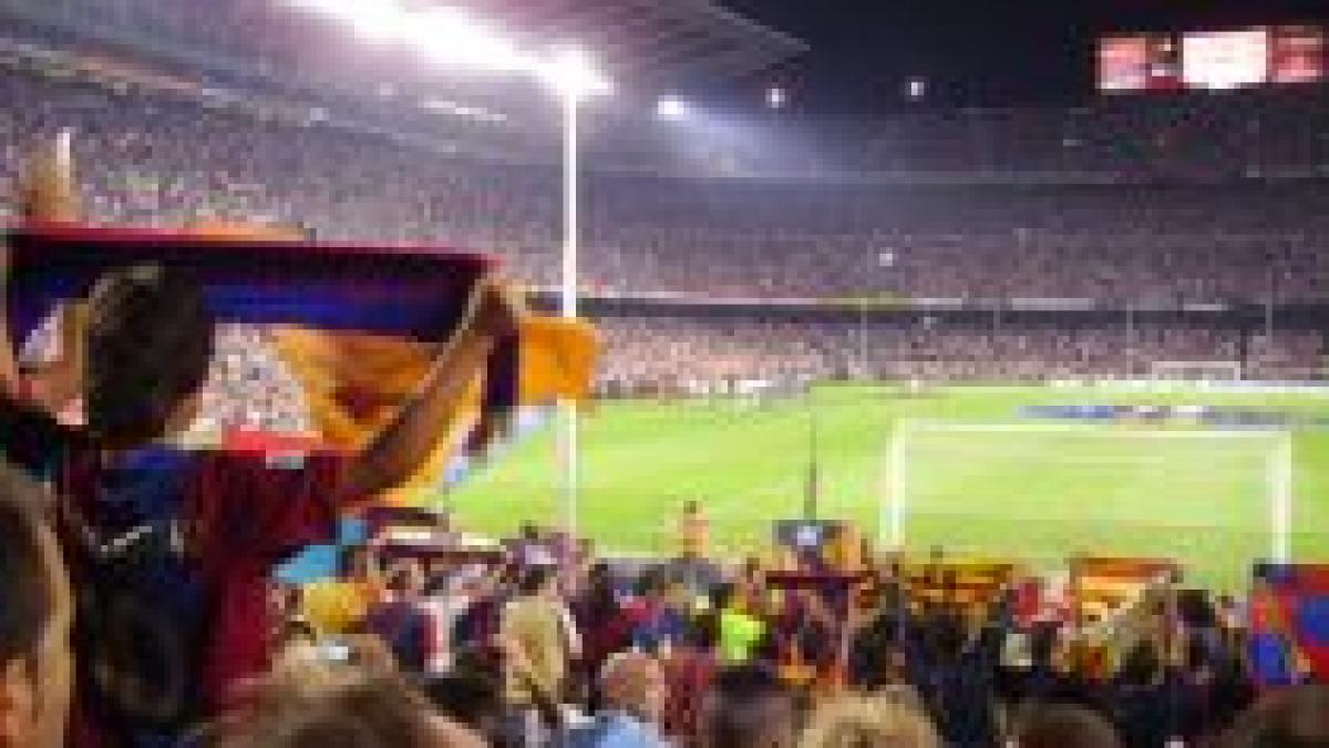 Bucurie mortală: Un fan al FC Barcelona a murit, după ce a căzut într-un râu în timp ce sărbătorea câştigarea Cupei