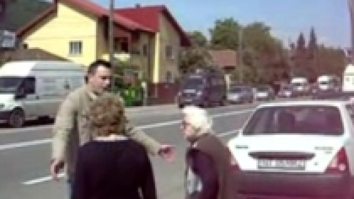 Traian Băsescu, motiv de ceartă în Piatra Neamţ (VIDEO)
