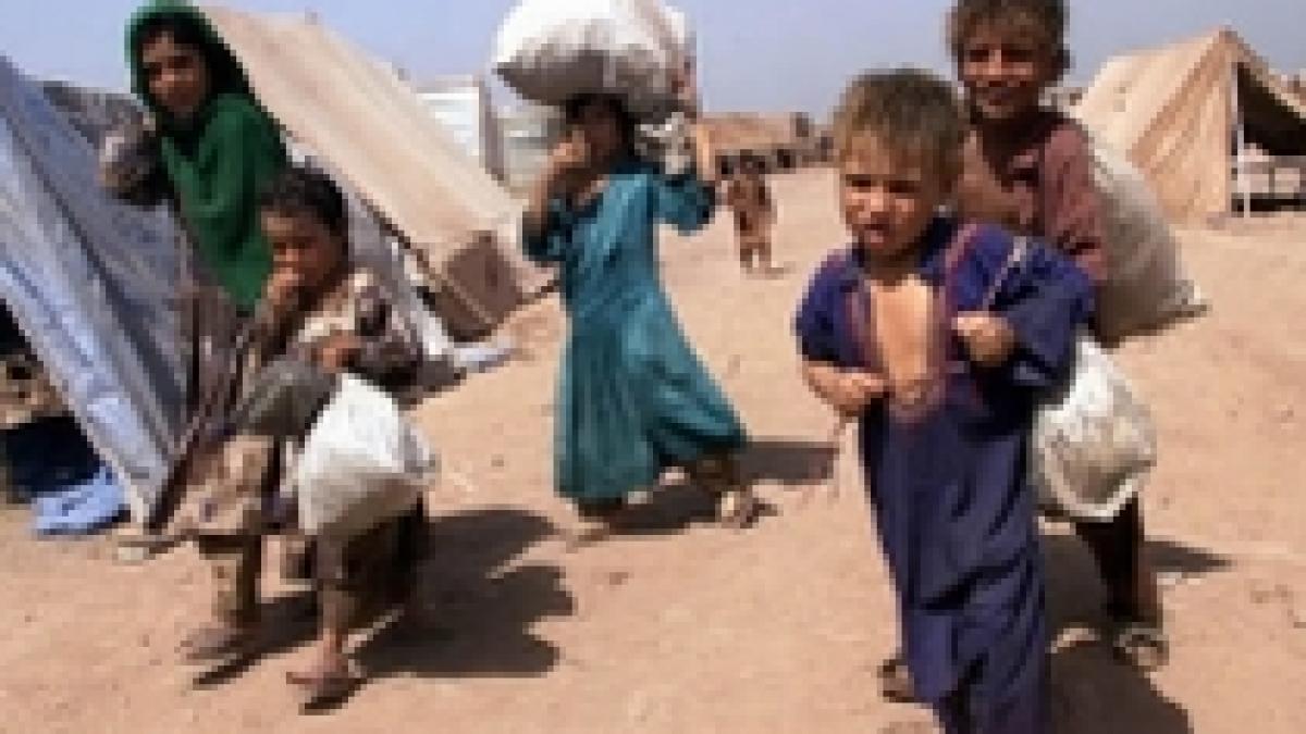 Exod în Pakistan. Peste un milion de oameni au părăsit zona de conflict, în două săptămâni