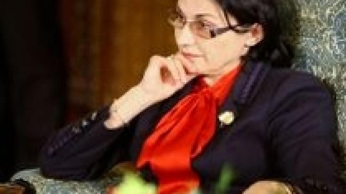 Ecaterina Andronescu, acuzată de incompatibilitate, alături de alţi trei parlamentari
