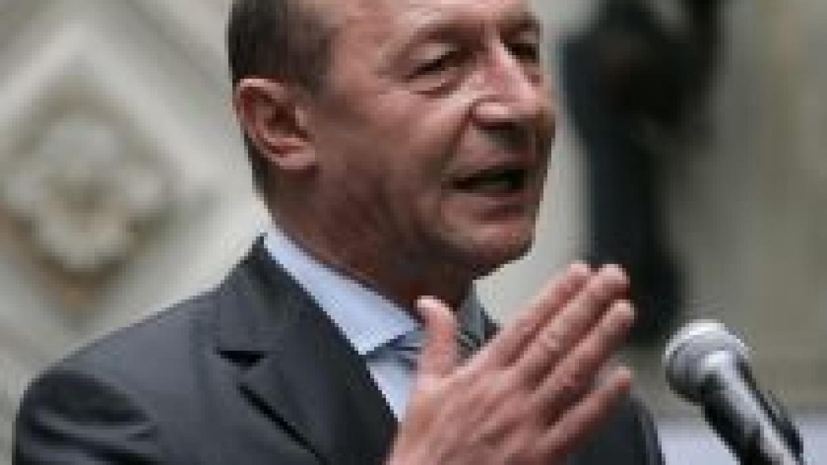 Băsescu: 5% din parlamentari sunt activişti PCR 

