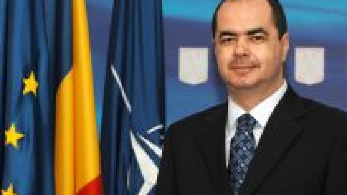 Ministrul Apărării: Sporurile de radiaţii şi confidenţialitate, amânate
