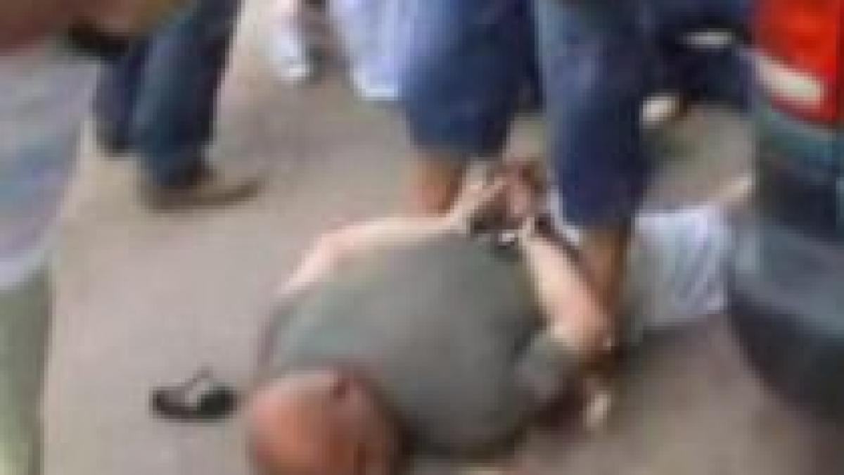 Încă un angajat FRF "certat" cu legea. Un maseur, prins când vindea 1 kilogram de heroină! (VIDEO)