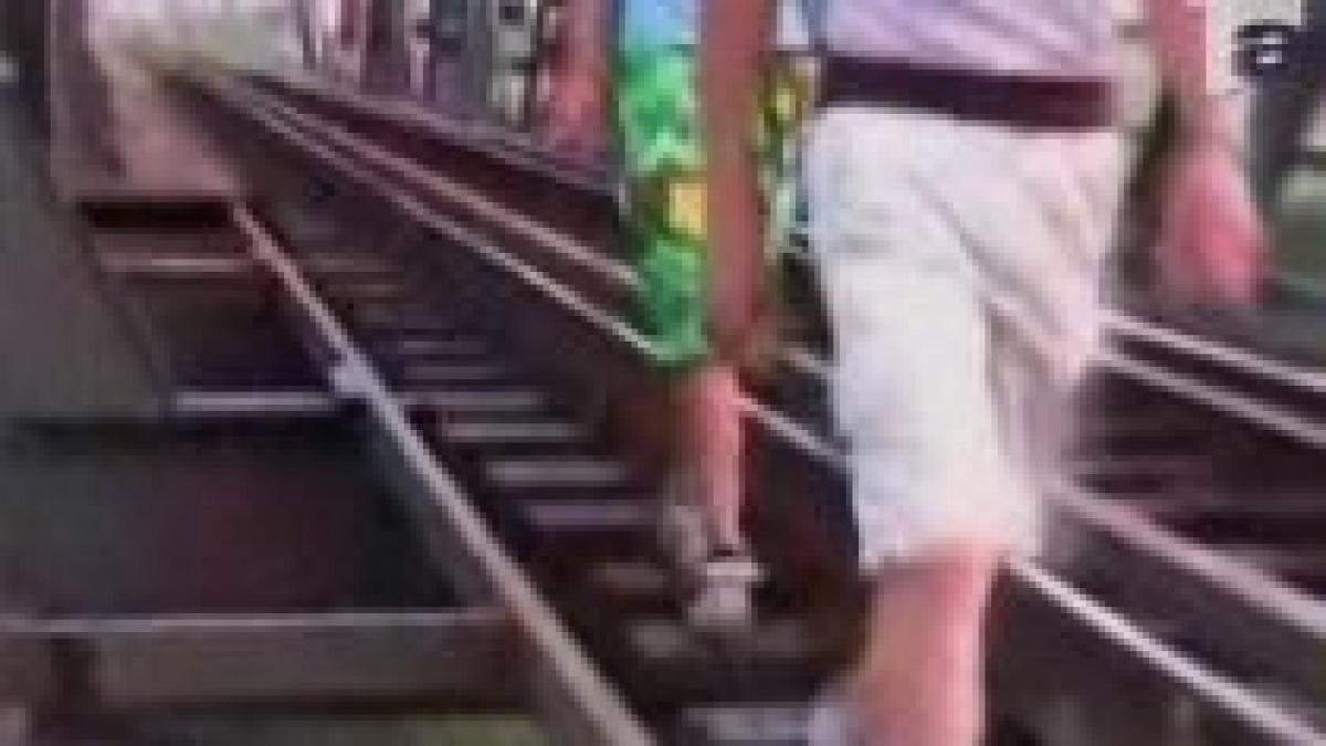 Copilă ucisă de un tren în timp ce făcea fotografii (VIDEO)