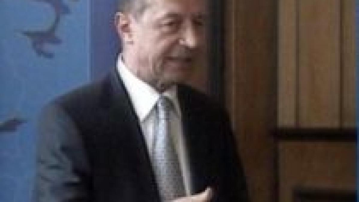 Băsescu: Guvernul acordă 9 mld.euro pentru construcţii din T3