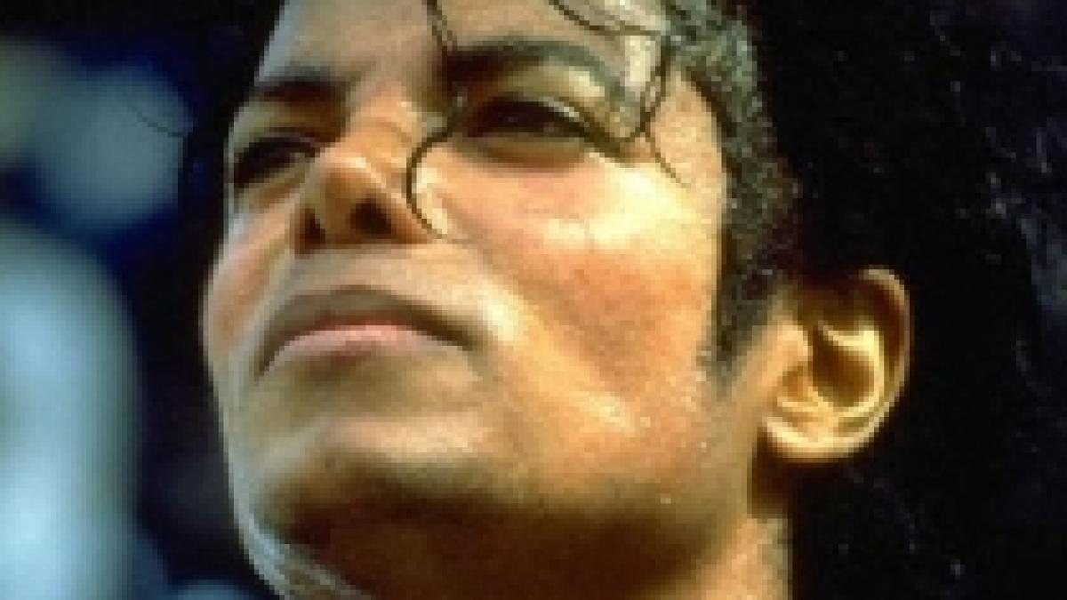 Presa americană: Înmormântarea lui Michael Jackson va avea loc marţi, la Los Angeles
