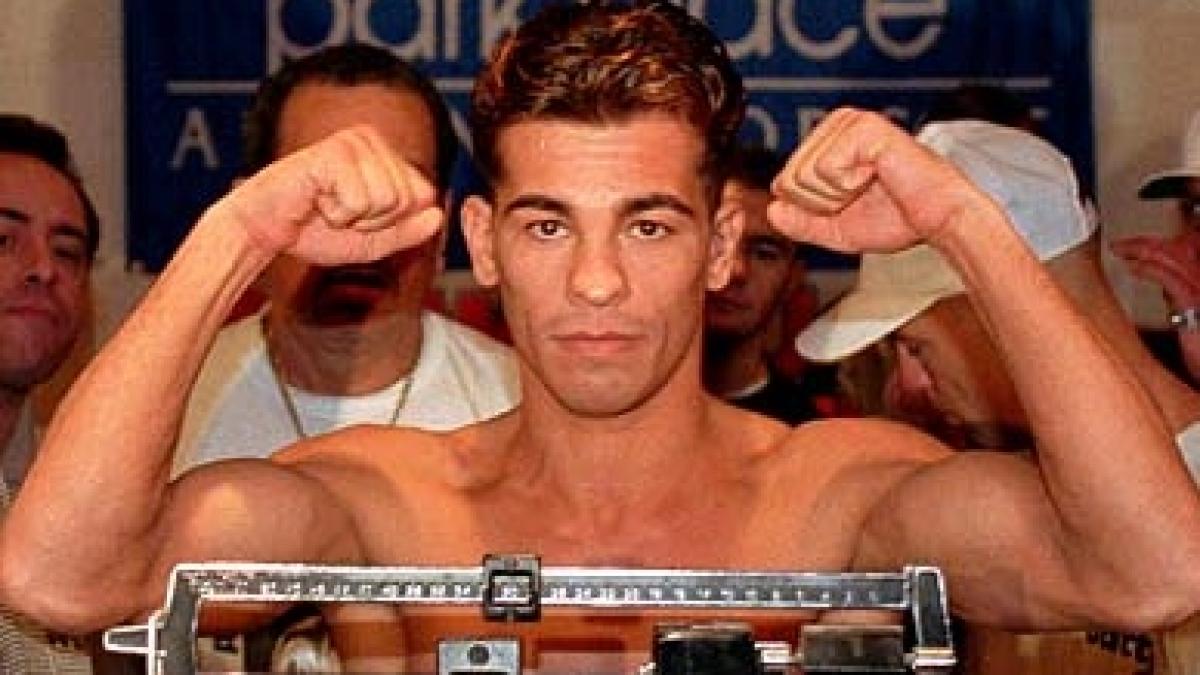 Boxerul care i-a încheiat cariera lui Doroftei, Arturo Gatti, a fost găsit mort (VIDEO)