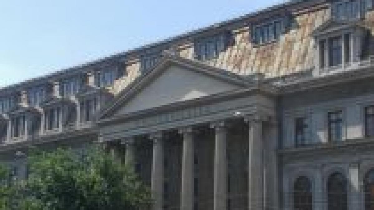 Emoţii pentru absolvenţi. Au început înscrierile la facultăţile Universităţii Bucureşti