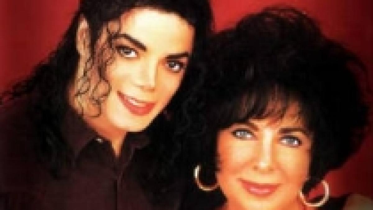 Elizabeth Taylor, distrusă de moartea lui Michael Jackson. Actriţa a fost internată în spital