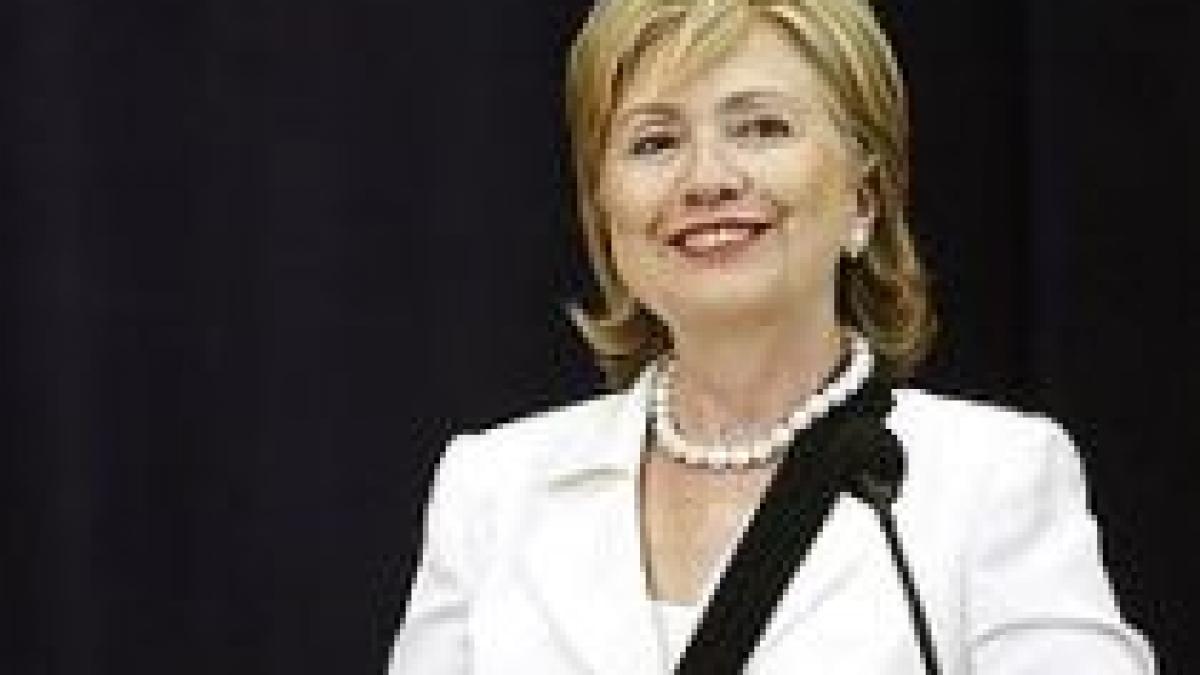 Clinton: SUA caută în continuare dialogul cu Iran, în pofida reprimării demonstraţiilor
