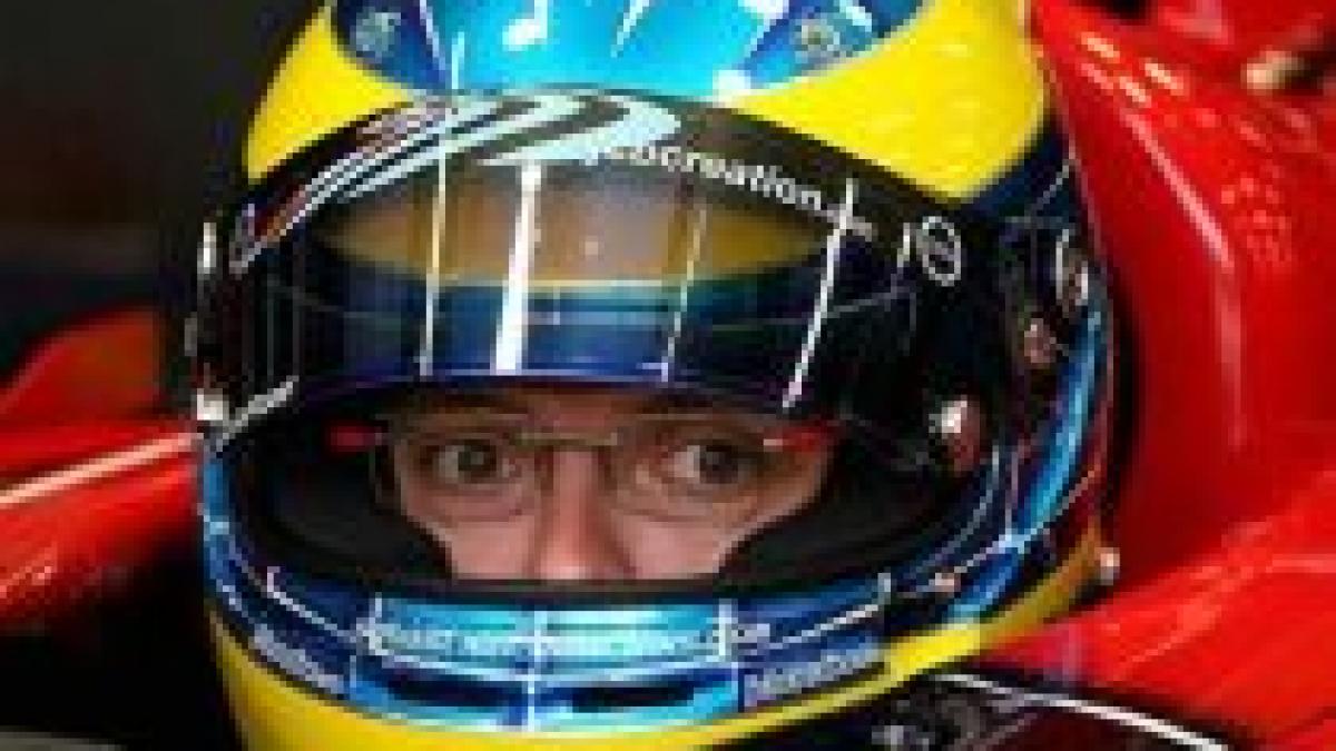 Formula 1: Pilotul Bourdais iese pe uşa din dos de la Toro Rosso, dat afară