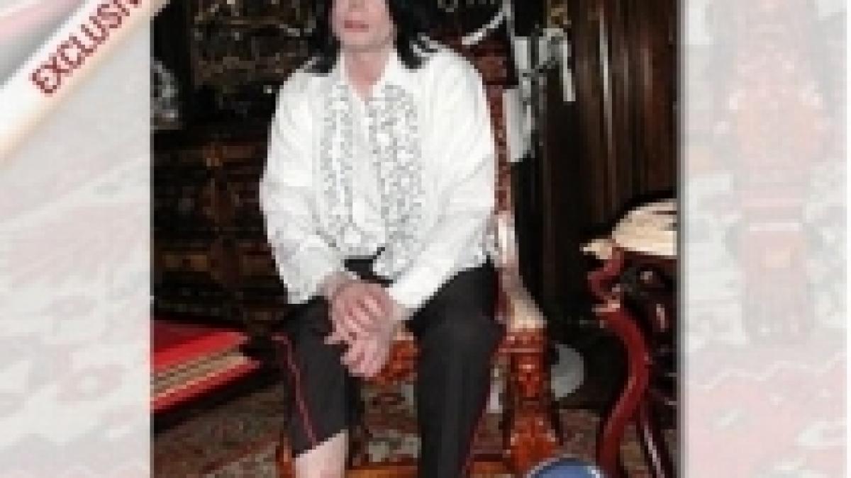 Picioarele lui Michael Jackson, acoperite de răni şi urme de ace (FOTO)