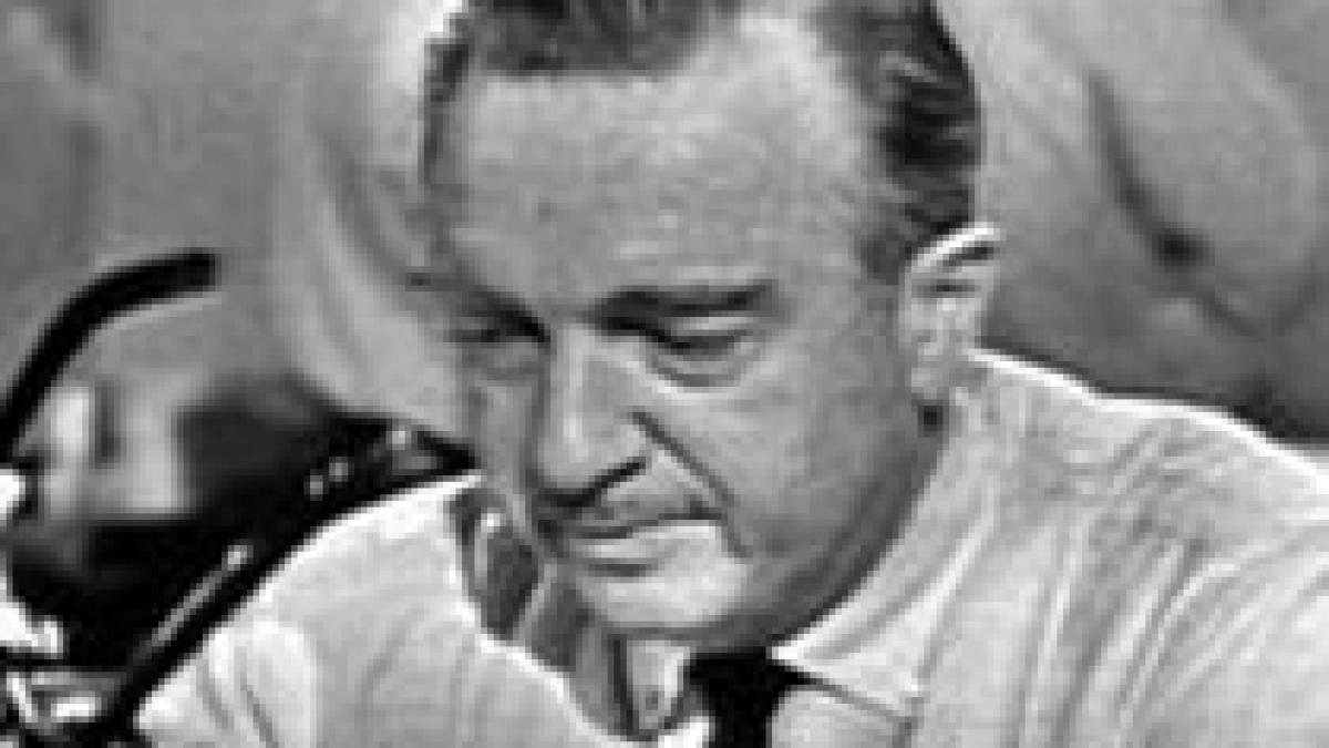 Jurnalistul Walter Cronkite, "omul care inspiră cea mai multă încredere Americii", a murit în urma unei boli vasculare