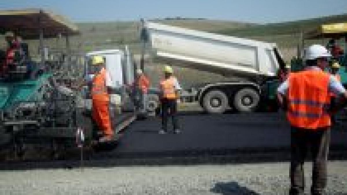 Lucrările la Autostrada Transilvania, sistate din cauza unui protest spontan al camionagiilor
