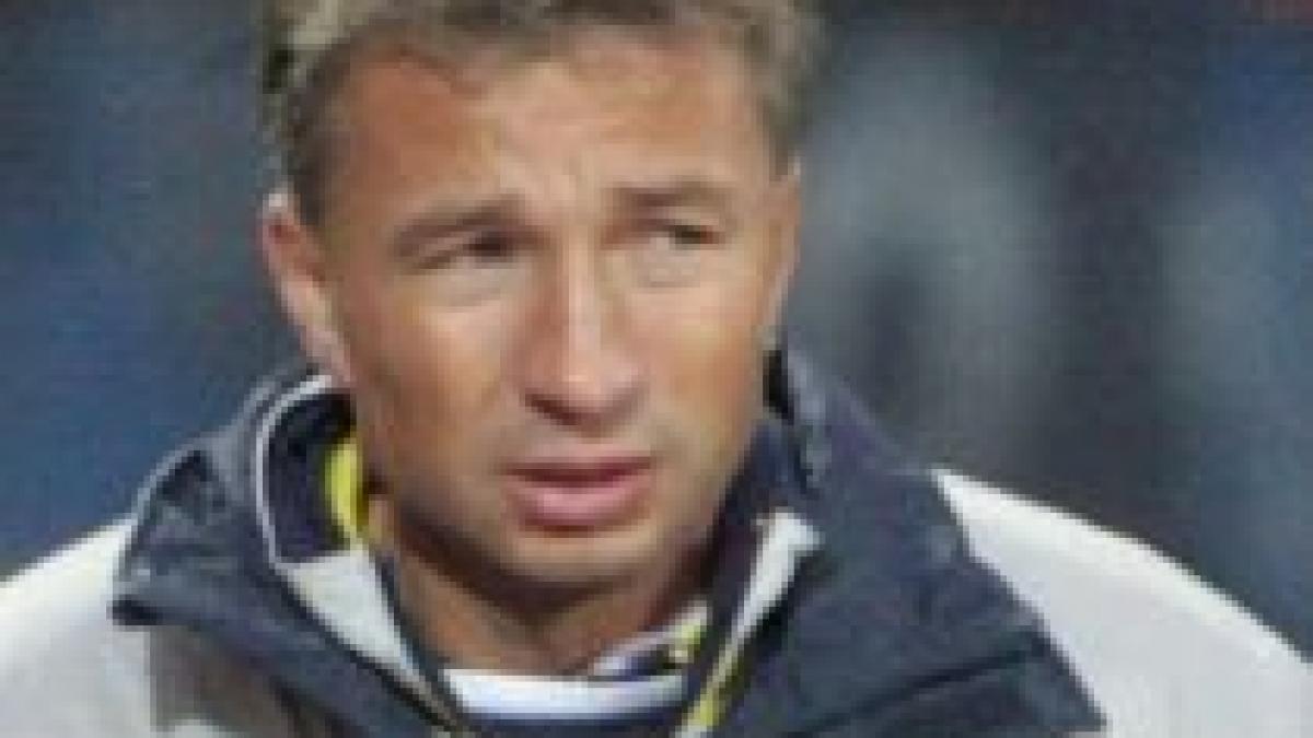 Dan Petrescu, furios pe arbitrajul de la Supercupă: Nu mai stau mult în România