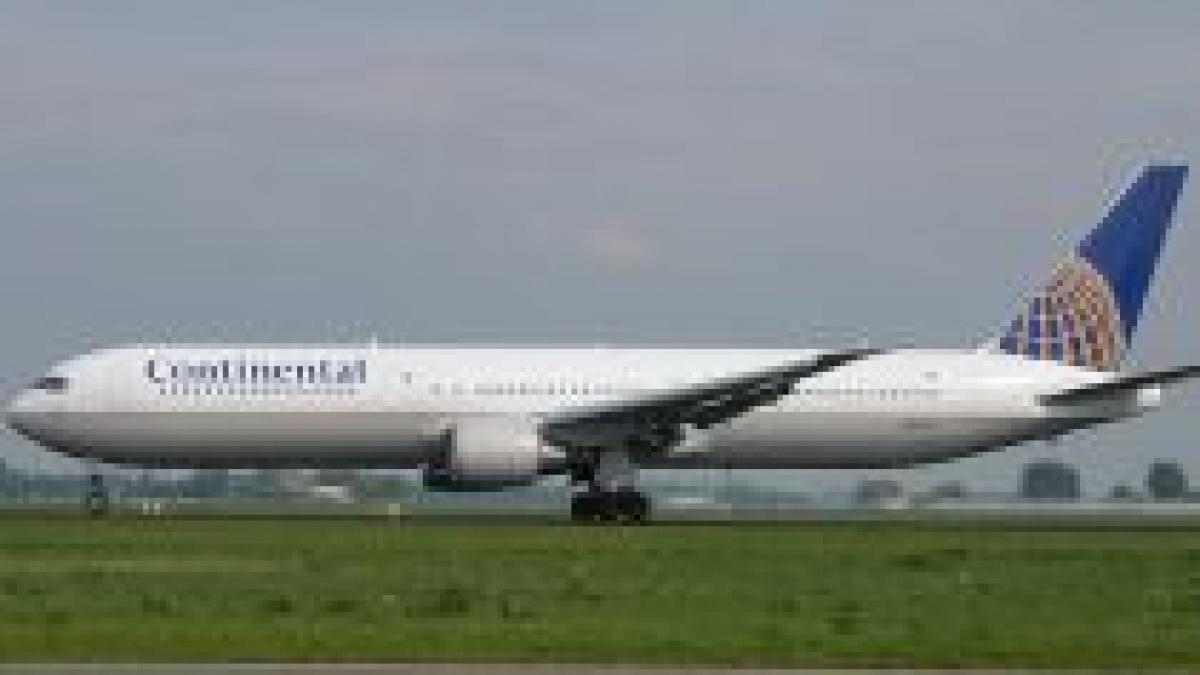 Aterizare de urgenţă la Miami pentru un avion Continental Airlines. 35 de pasageri, răniţi (VIDEO)