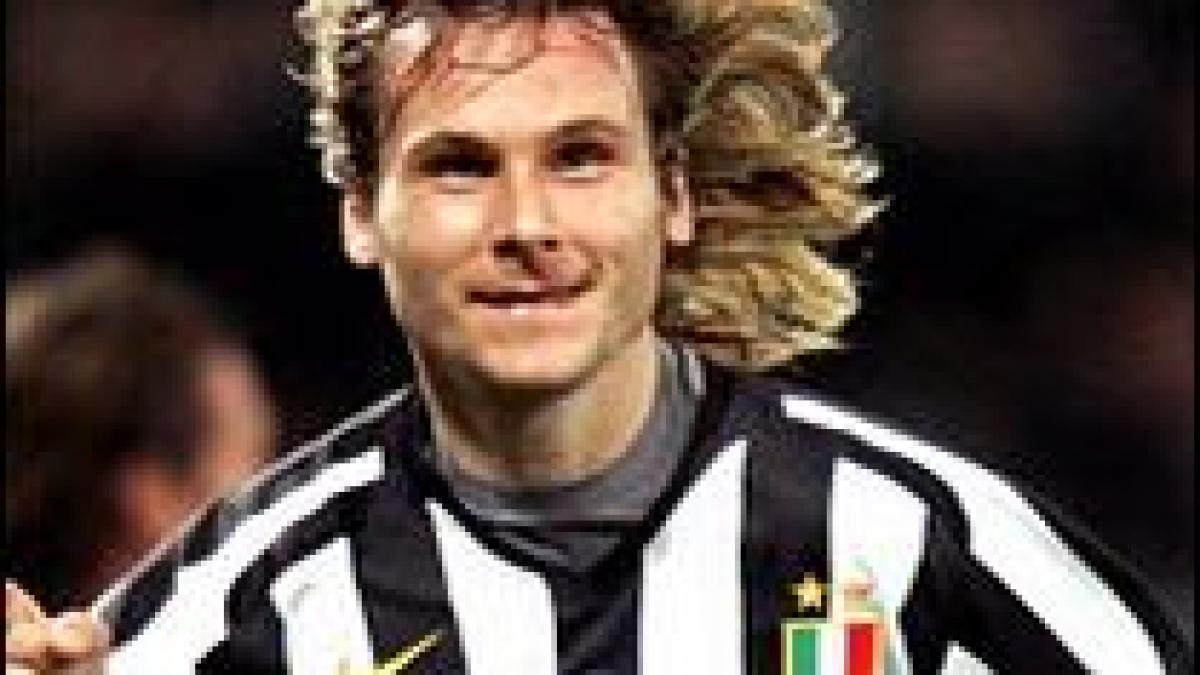 Pavel Nedved nu se gândeşte încă la retragere. Vrea să joace în SUA