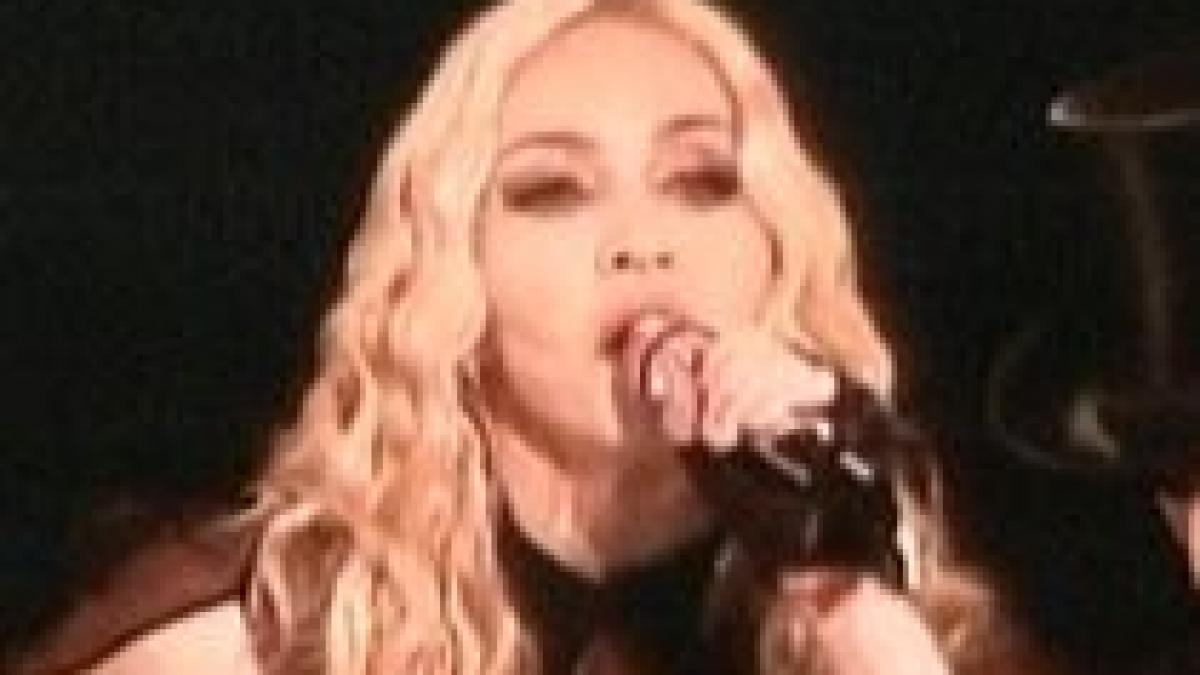 Madonna vine la Bucureşti cu antrenorul personal şi trei bucătari (VIDEO)