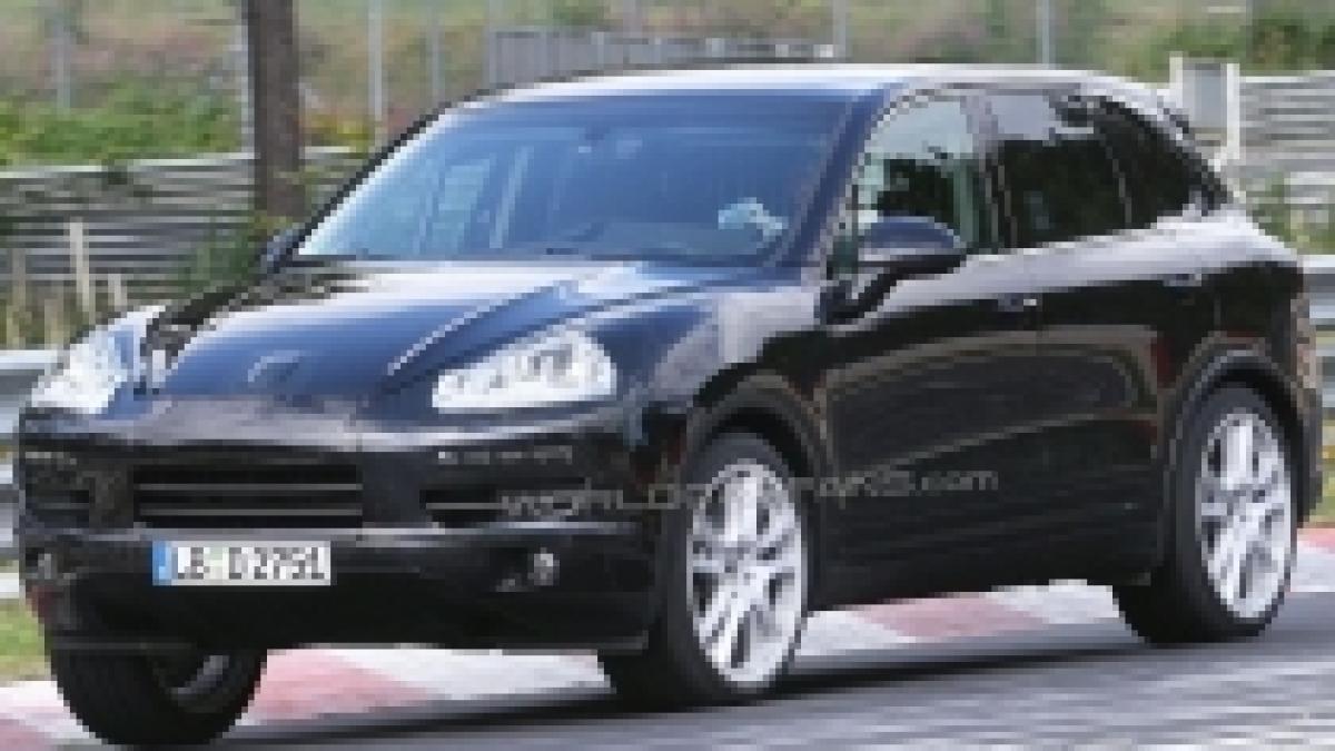 Porsche Cayenne 2011, surprins în imagini spion