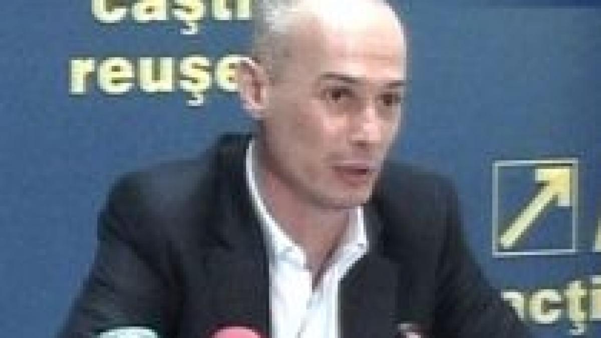 Bogdan Olteanu acuză guvernul Boc pentru gradul de îndatorare a României (VIDEO)