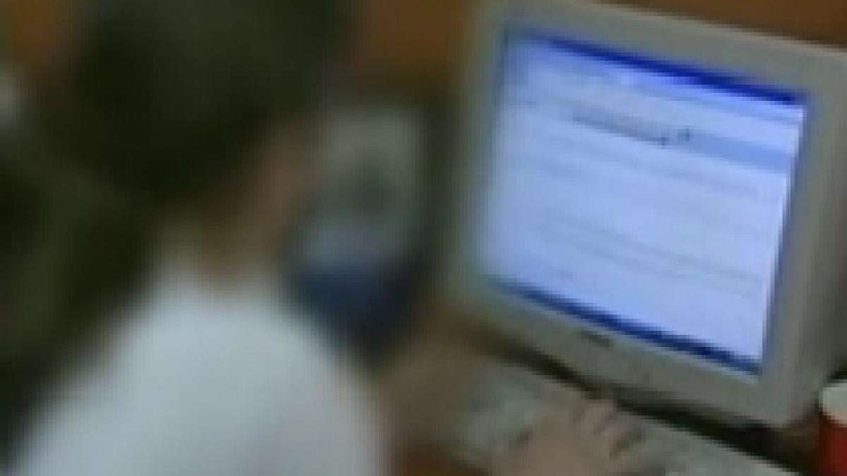 Cazurile în care tinerii postează pe Internet înregistrări cu caracter pornografic s-au înmulţit
