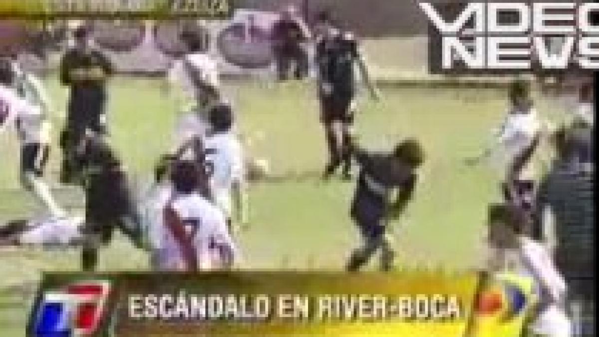 Permis minorilor sub 14 ani: bătaie generală la meciul de copii dintre Boca şi River (VIDEO)