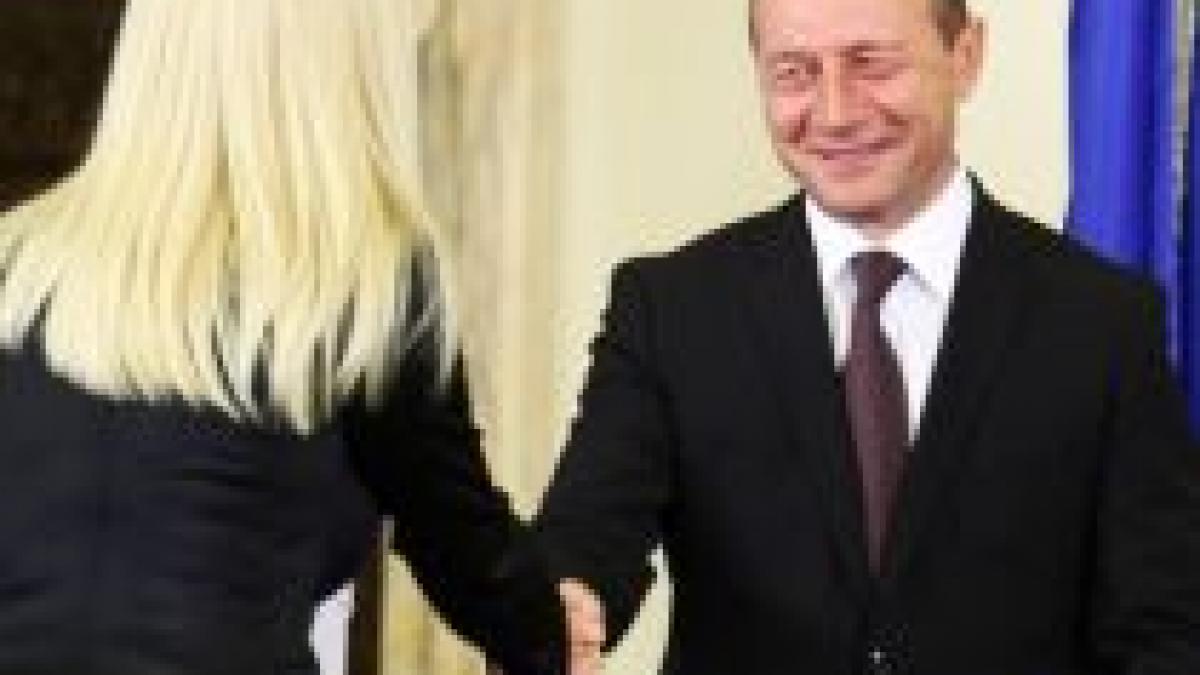 Elena Udrea confirmă candidatura lui Traian Băsescu la alegerile prezidenţiale 