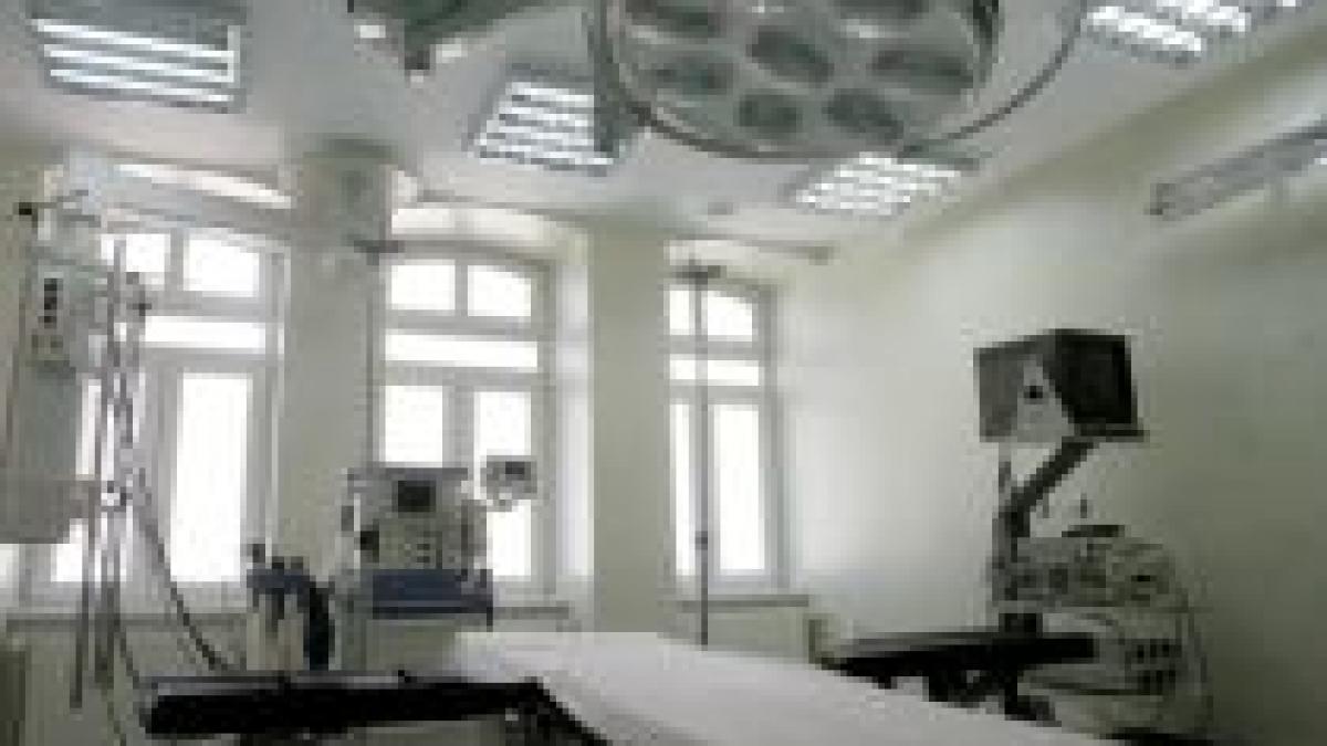 A făcut sex cu doctorul, în timp ce soţul ei se afla în sala de aşteptare 