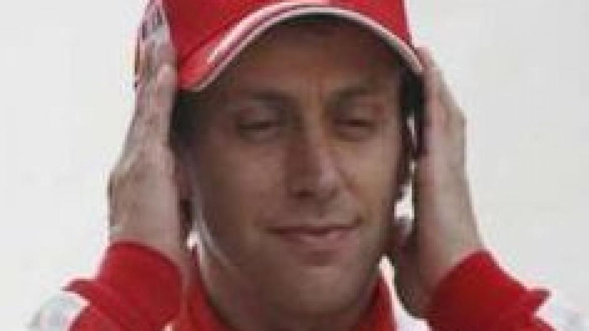 Luca Badoer dă vina pe presă după ce Ferrari l-a înlocuit cu Fisichella