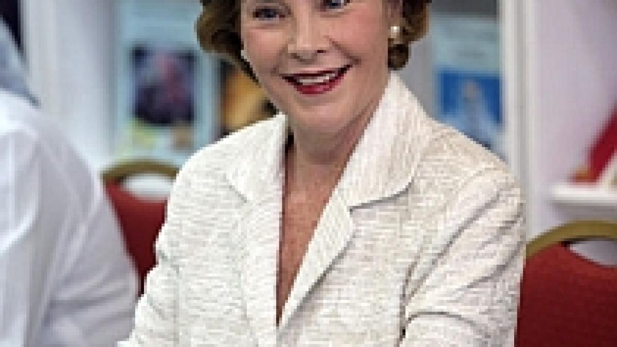 Laura Bush: Obama face o treabă excelentă în circumstanţe dificile 
