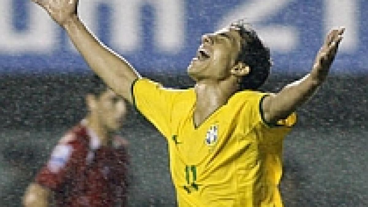 Brazilia Chile 4-2. Nilmar reuşeşte un hat-trick, iar Selecao îşi demonstrează forţa (VIDEO)
