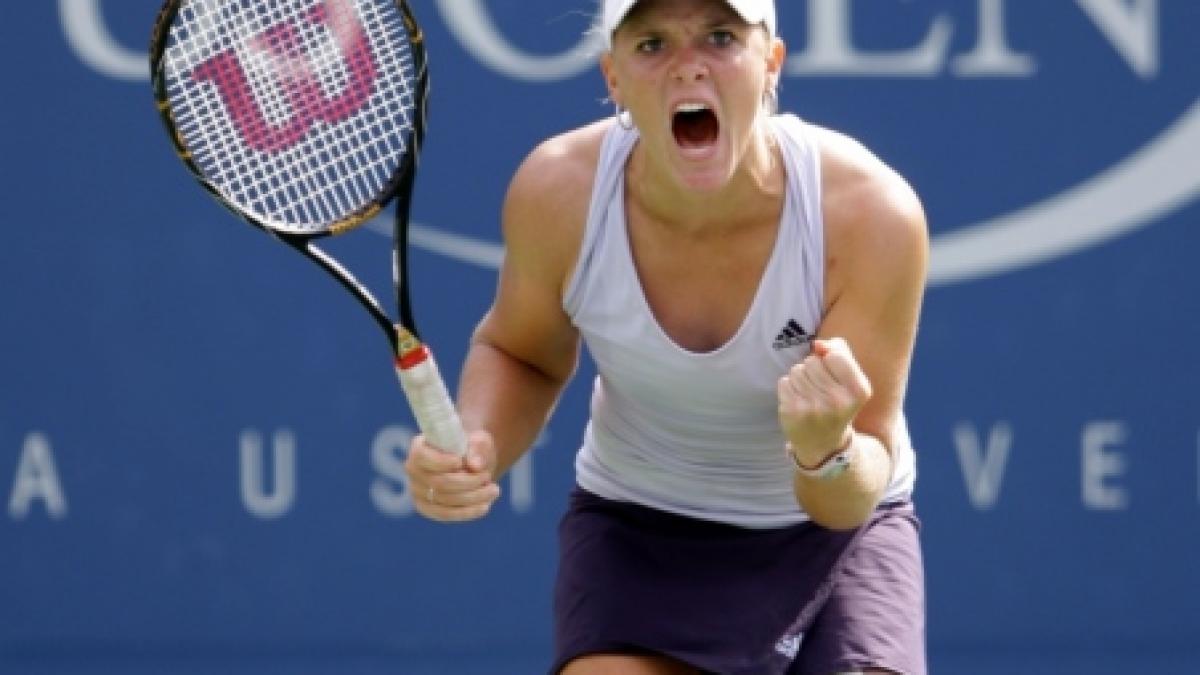 Noua ?prinţesă? a tenisului, Melanie Oudin, eliminată în sferturi
