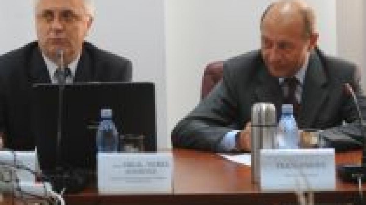 Băsescu, scrisoare către CSM: Solicit încetarea protestului magistraţilor
