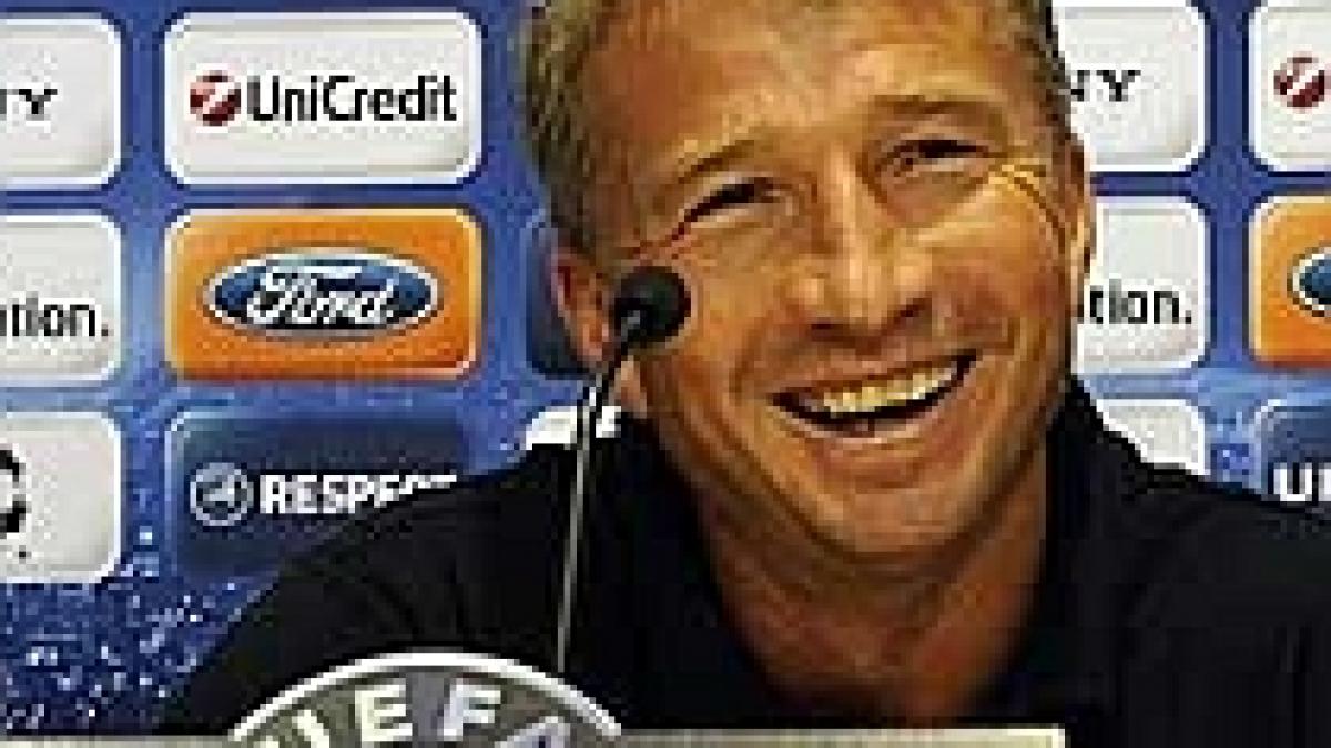 Dan Petrescu: Nu am venit la Sevilla să vizităm oraşul 
