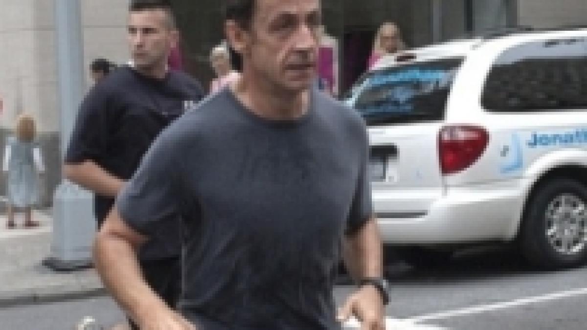 Preşedintele Sarkozy, fotografiat în timp de făcea jogging în New York (FOTO)