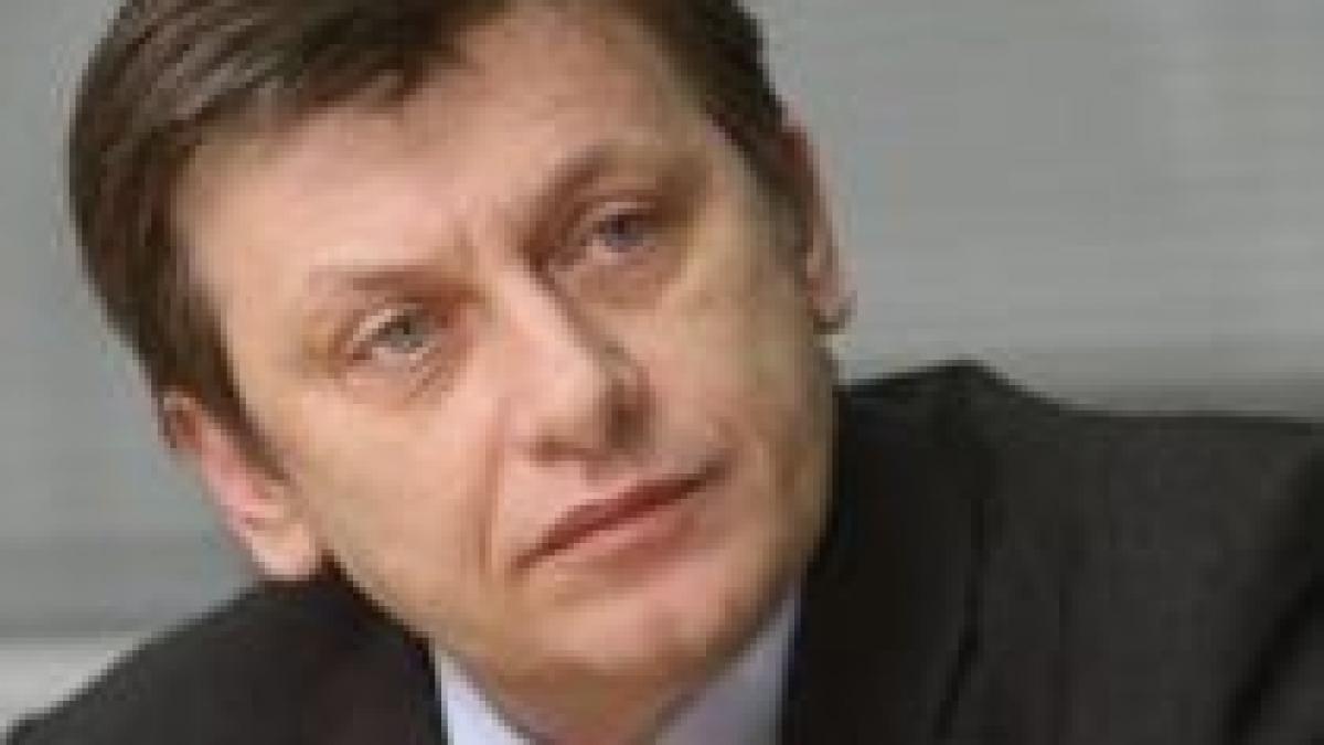 Crin Antonescu: Traian Băsescu vrea o Mare Adunare Naţională