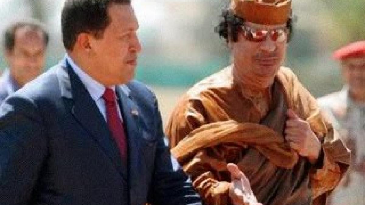 Chavez şi Gaddafi, cei mai buni prieteni. Libia şi Venezuela au "acelaşi inamic"