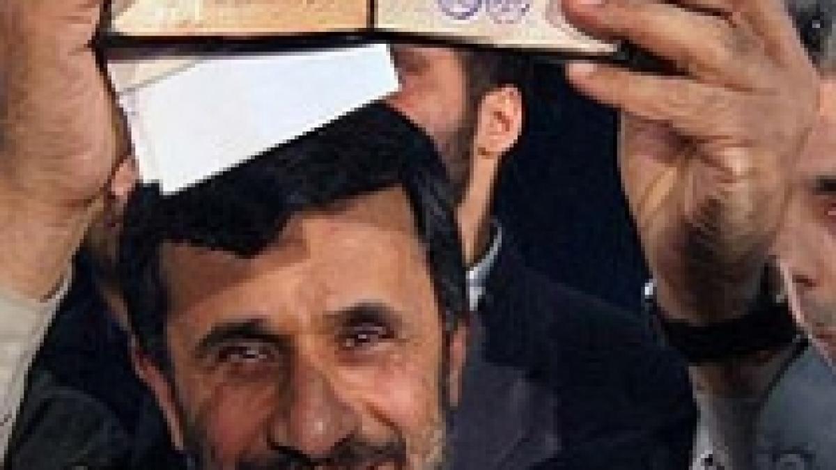 The Daily Telegraph: Liderul iranian Mahmoud Ahmadinejad este evreu